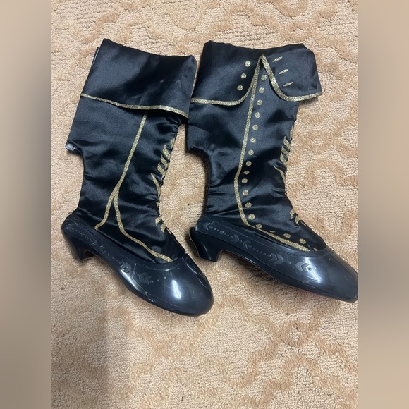 Disney Parks Ana Frozen boots - Picture 1 of 2